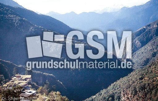 1132_bhutan_1994_dzong in tongsa.jpg